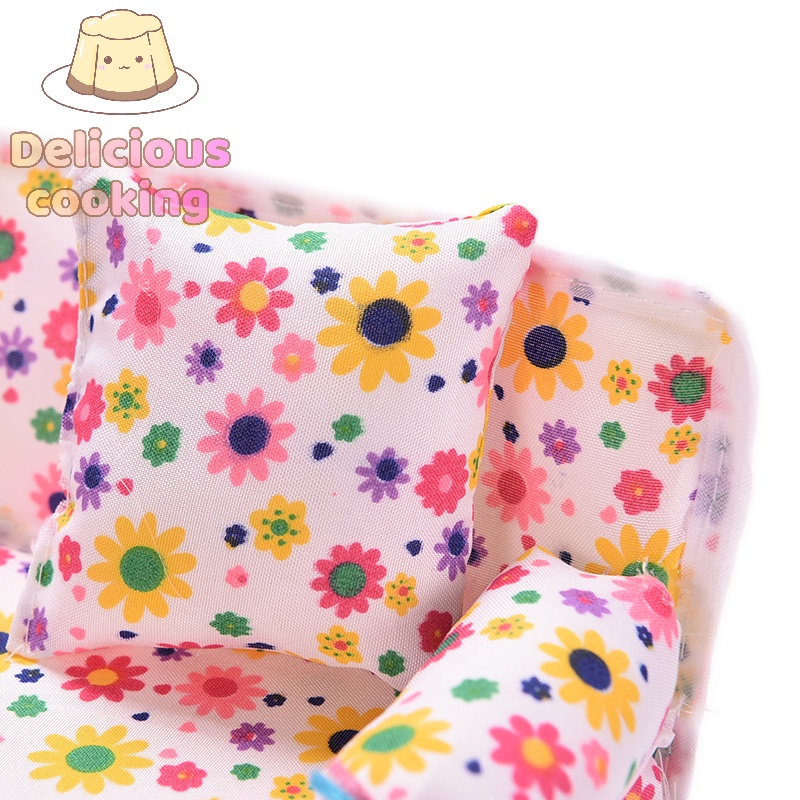 Bộ 3 Đệm Ghế sofa + 2 Gối Tựa Cho Nhà Búp Bê Barbie