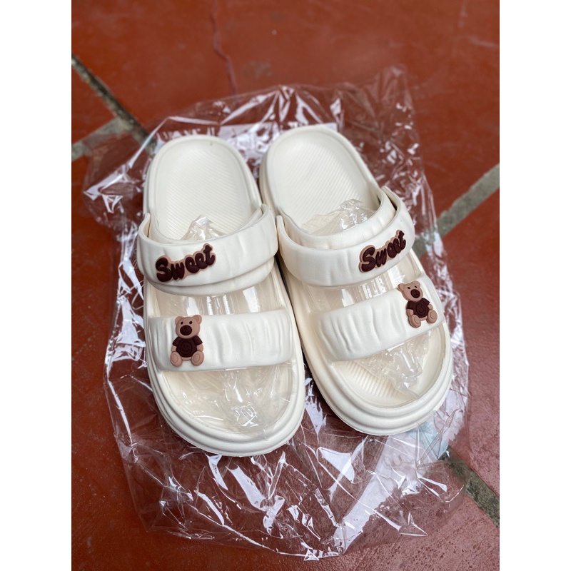 Dép quai đi học dép đi học cho nữ Eva slingback Xăng Đan Đi Kèm Nhãn Dán Siêu Dễ Thương  dép bánh mì 2 quai  dép quai sau