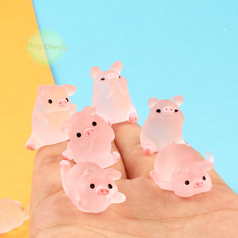 Set 1 / 5 Chú Heo Nhựa Dạ Quang mini Trang Trí Bảng Điều Khiển Xe Hơi diy