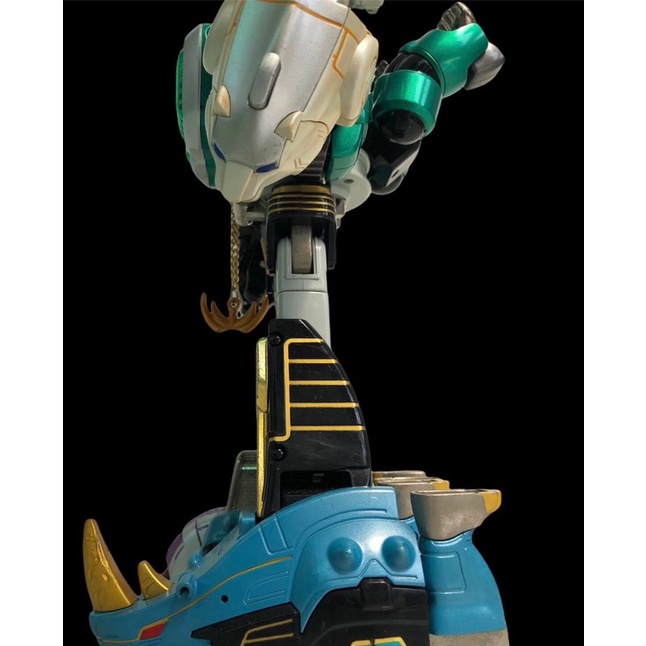 Thanh lý Mô hình siêu nhân Gao - DX Muscle striker tặng kèm xe