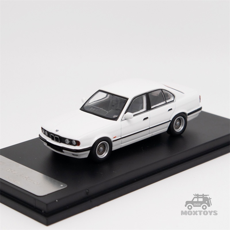 Mô Hình Xe Ô Tô e34 5-series sedan dcm Tỉ Lệ 1: 64 e34