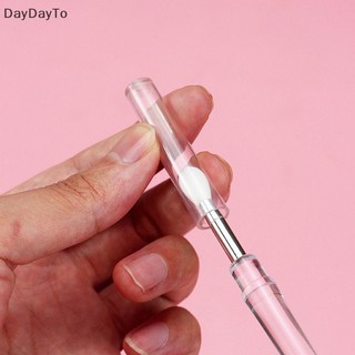 1 cây cọ tô son môi bằng silicone có nắp chống bụi