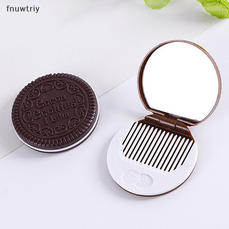 Gương Trang Điểm mini Bỏ Túi Kèm Lược Thiết Kế Hình Bánh Quy Socola Dễ Thương Làm Quà Tặng vn