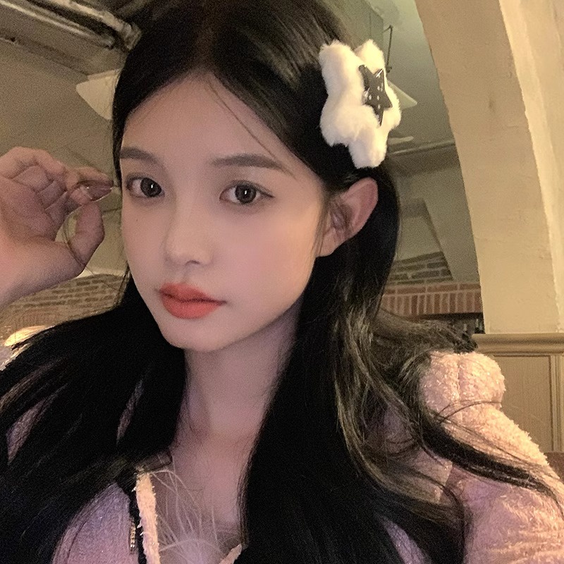 Kẹp Tóc Hình Ngôi Sao Bằng Lông Nhung Mềm Mại Dễ Thương Xinh Xắn