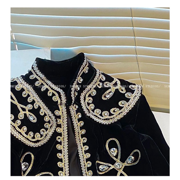 Áo Khoác Màu Đen Phong Cách Châu Âu Thời Trang Cao Cấp Cho Nữ