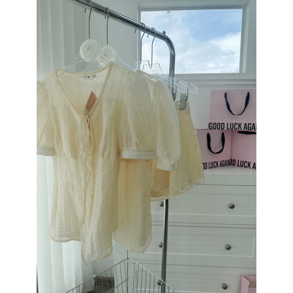 SET ÁO NUDE CỔ V THẮT NƠ + SHORT