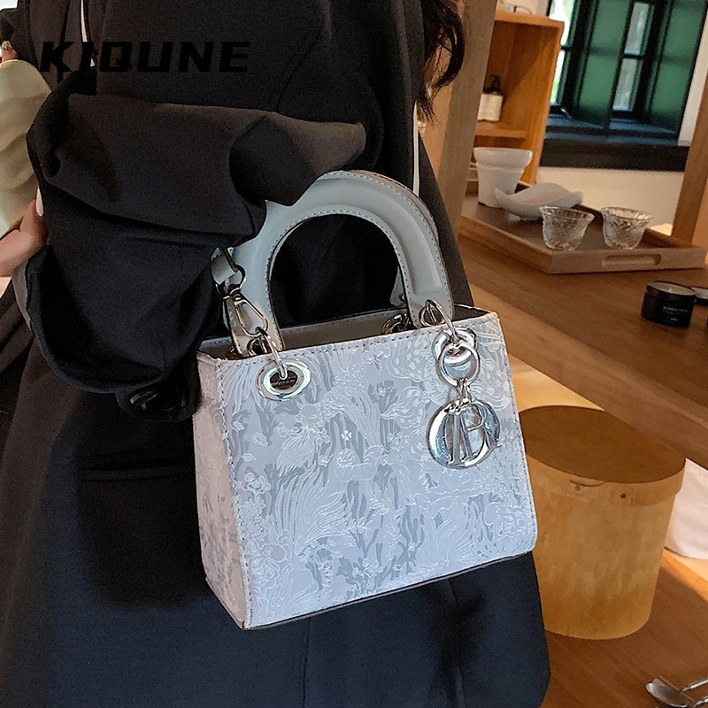 Túi xách đeo chéo KIQUNE GDJ23004NZ 41Z231009 phong cách ulzzang độc đáo thời trang 2023 dành cho nữ