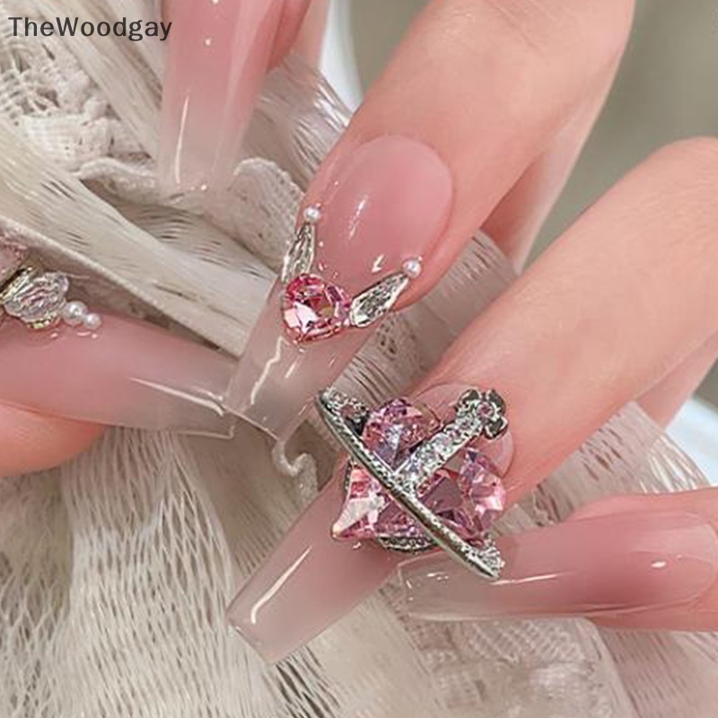 Bộ 5 Hạt Đá 3d Hình Trái Tim / Hành Tinh Dùng Trang Trí Móng Nghệ Thuật