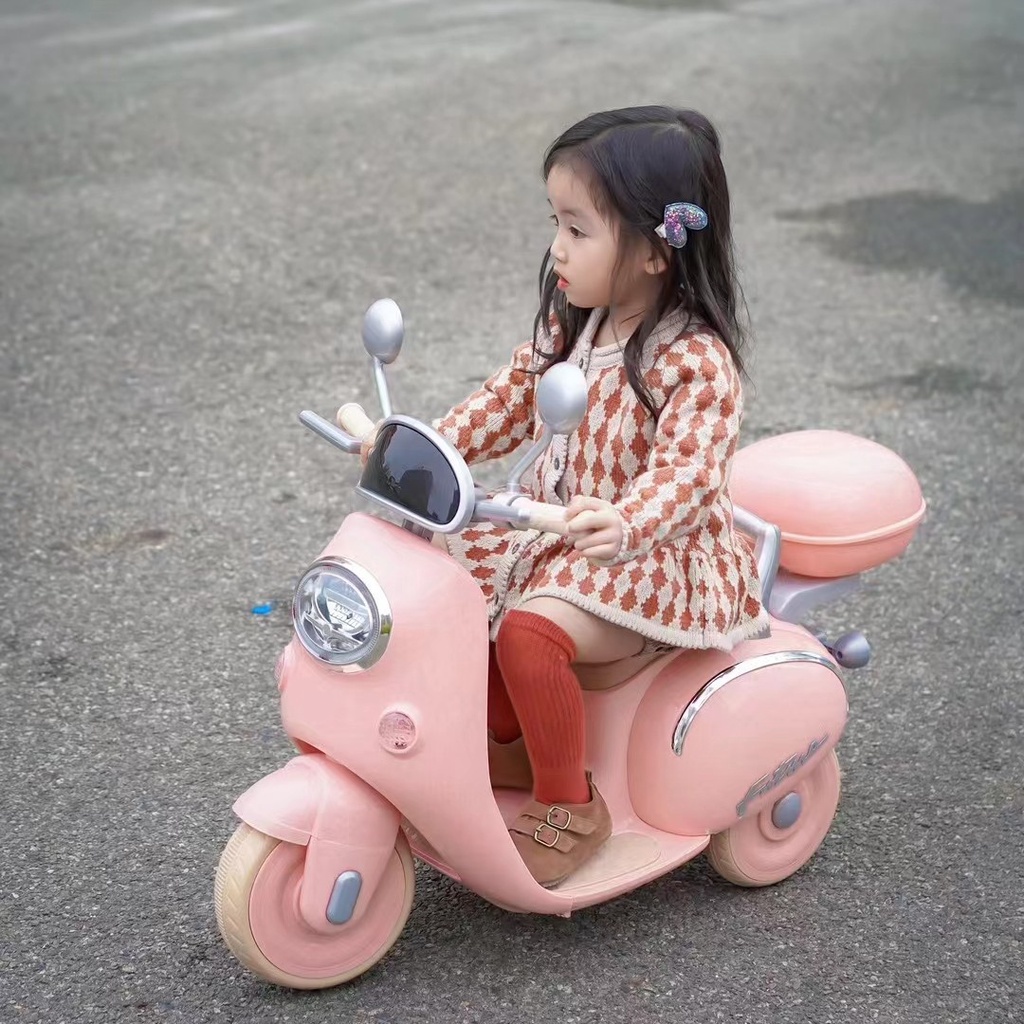 Xe máy điện trẻ em, xe vespa điện cho bé, xe điện cho bé điều khiển từ