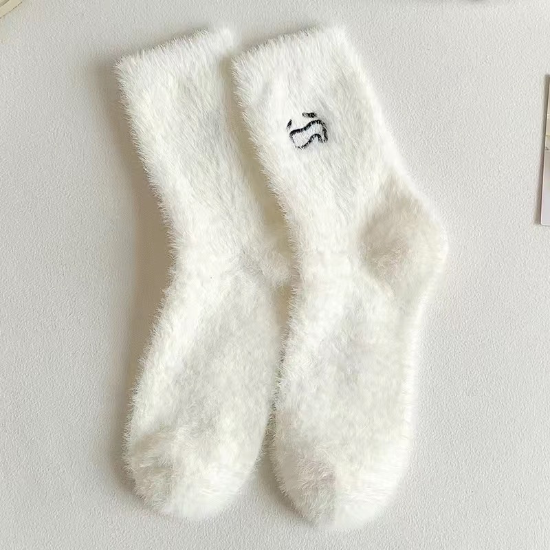 Vớ Nhung Lông Trắng Thêu Hình Đôi Mắt Nhỏ Ấm Áp Thời Trang Thu Đông