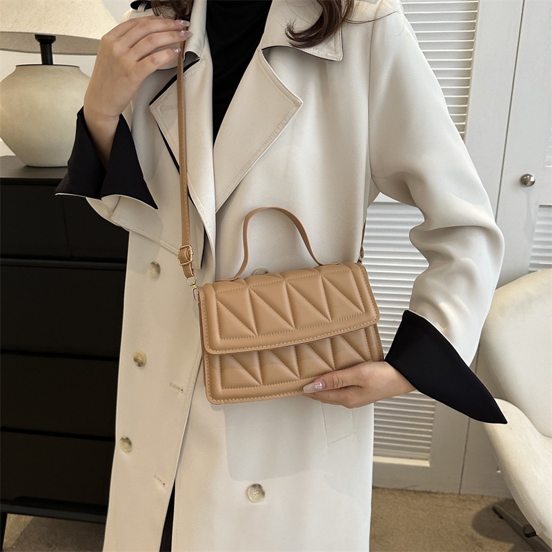 Jasmin noir Túi Xách tote Bằng Da pu Họa Tiết Kẻ Sọc Chần Bông Đơn Giản Cho Nữ