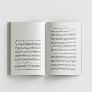 Sách - Phía Tây Không Có Gì Lạ - Đông A