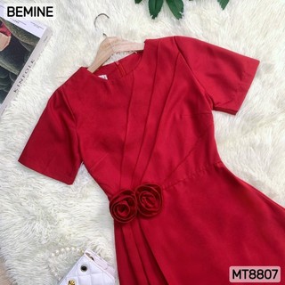 Đầm thiết kế cổ tròn eo đính hoa tùng xoè BEMINE MT8807