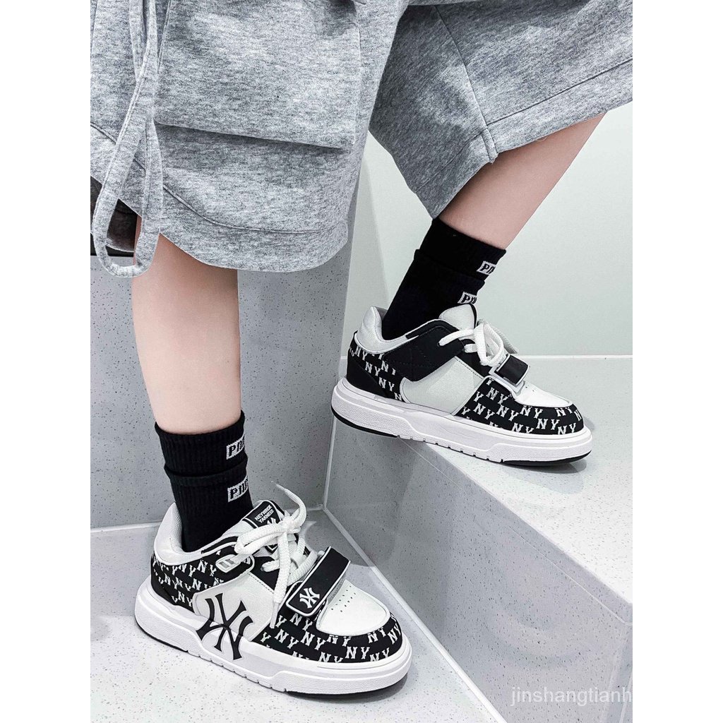 Giày Thể Thao Khóa Dán Chống Trượt Thời Trang Năng Động Dành Cho Trẻ