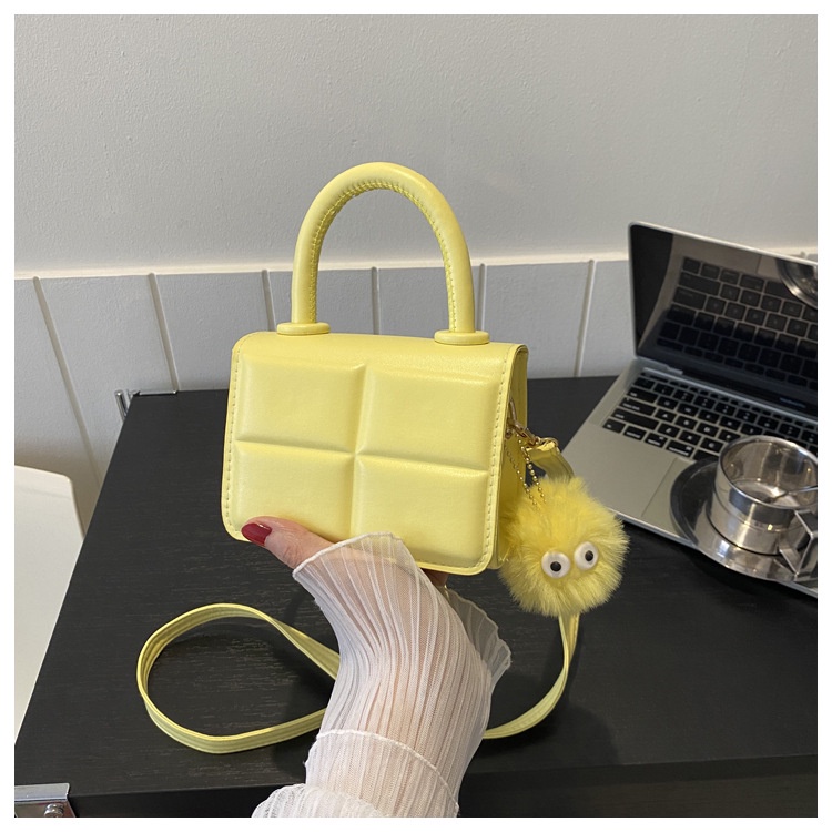 Túi Xách Đeo Chéo Một Bên Vai Kẻ Caro Thời Trang Mới Dễ Phối Đồ