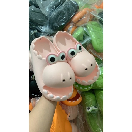TKL GG Dép Cá Sấu Mắt To siêu cute chống nước - kèm video và ảnh thật GG