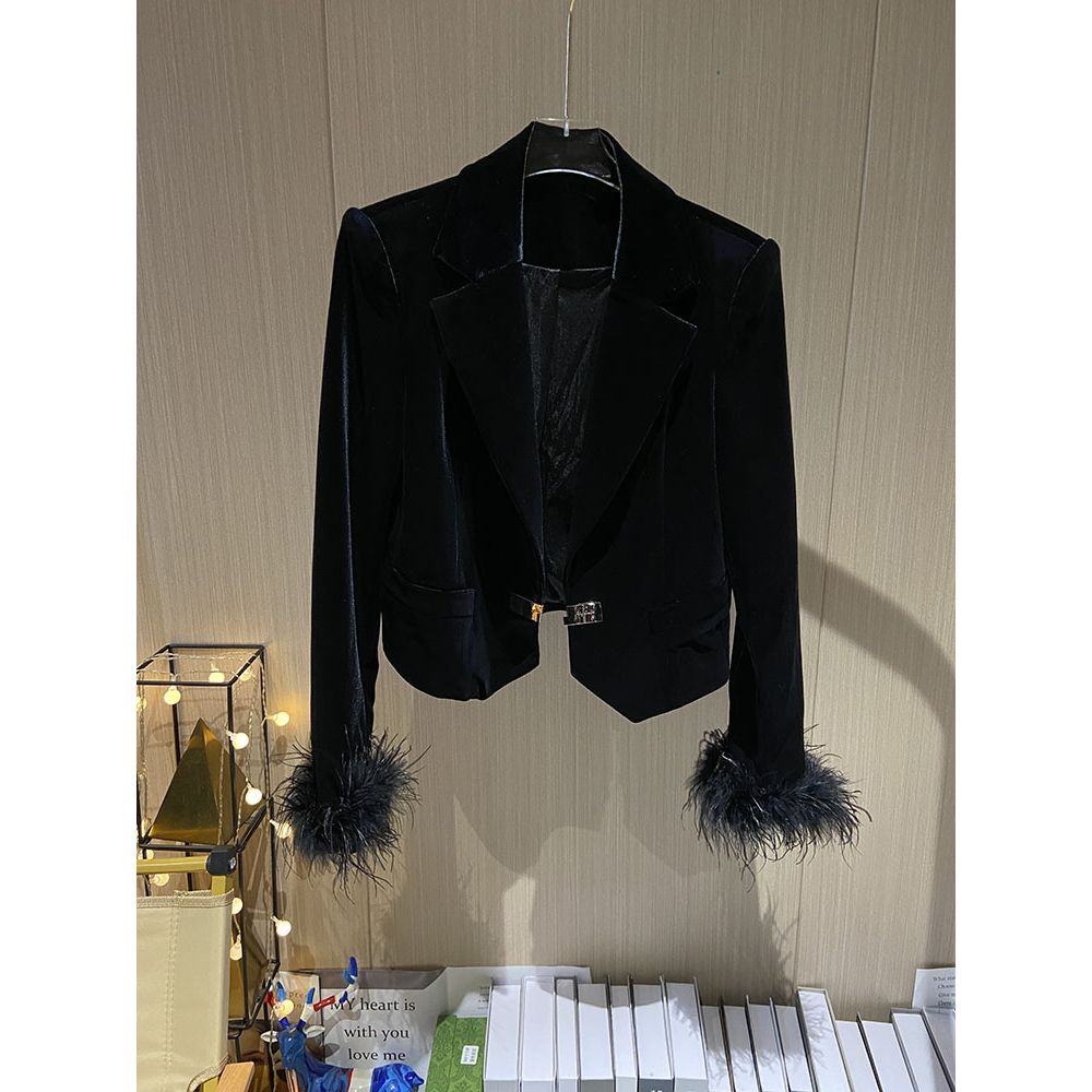 Áo Khoác Nhung Ngắn Màu Đen Phong Cách Châu Âu Thời Trang Mùa Thu 2023 Sang Trọng Cho Nữ