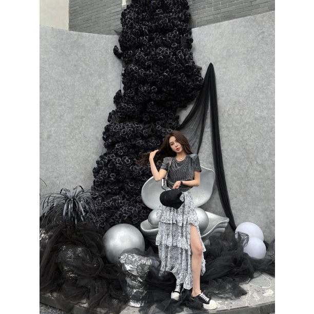 Bộ Áo Ngắn Tay Ôm Dáng + Chân Váy Hoa Lưng Thun Xẻ Tà Xinh Xắn Dành Cho Nữ