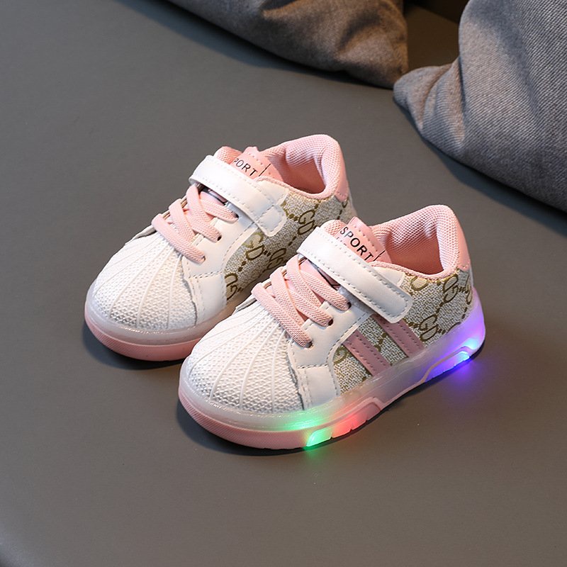 Giầy thể thao Quảng Châu cao cấp có đèn LED 2023 cho bé trai và bé gái mã mới full box GD59