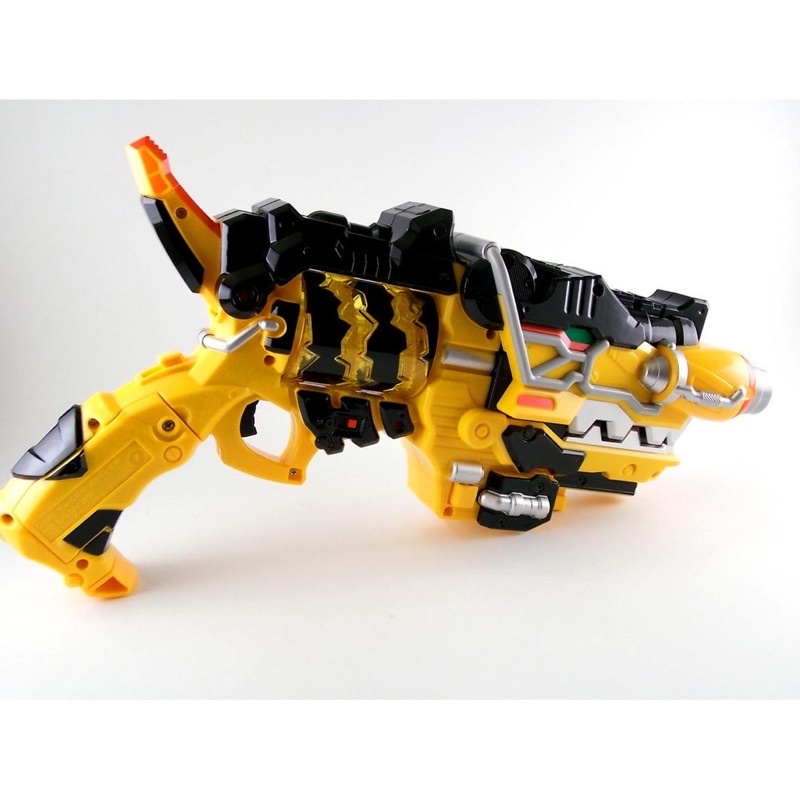 Đồ chơi Kyoryuger - Biến hình Siêu Nhân Điện Long - Chính Hãng BandaiTặng ô tô