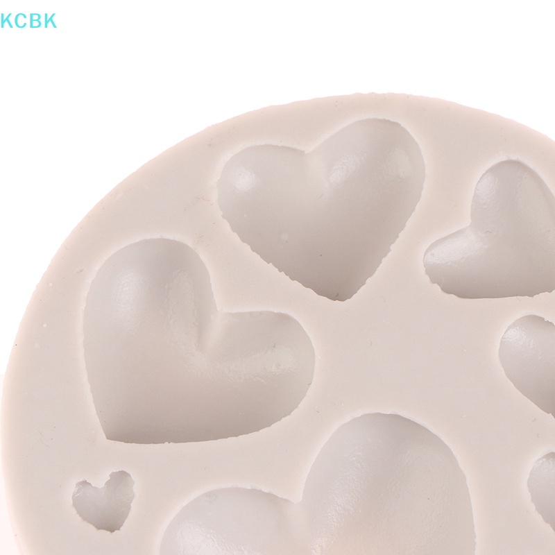 1 Khuôn silicone Làm Bánh Hình Trái Tim Nhiều Màu