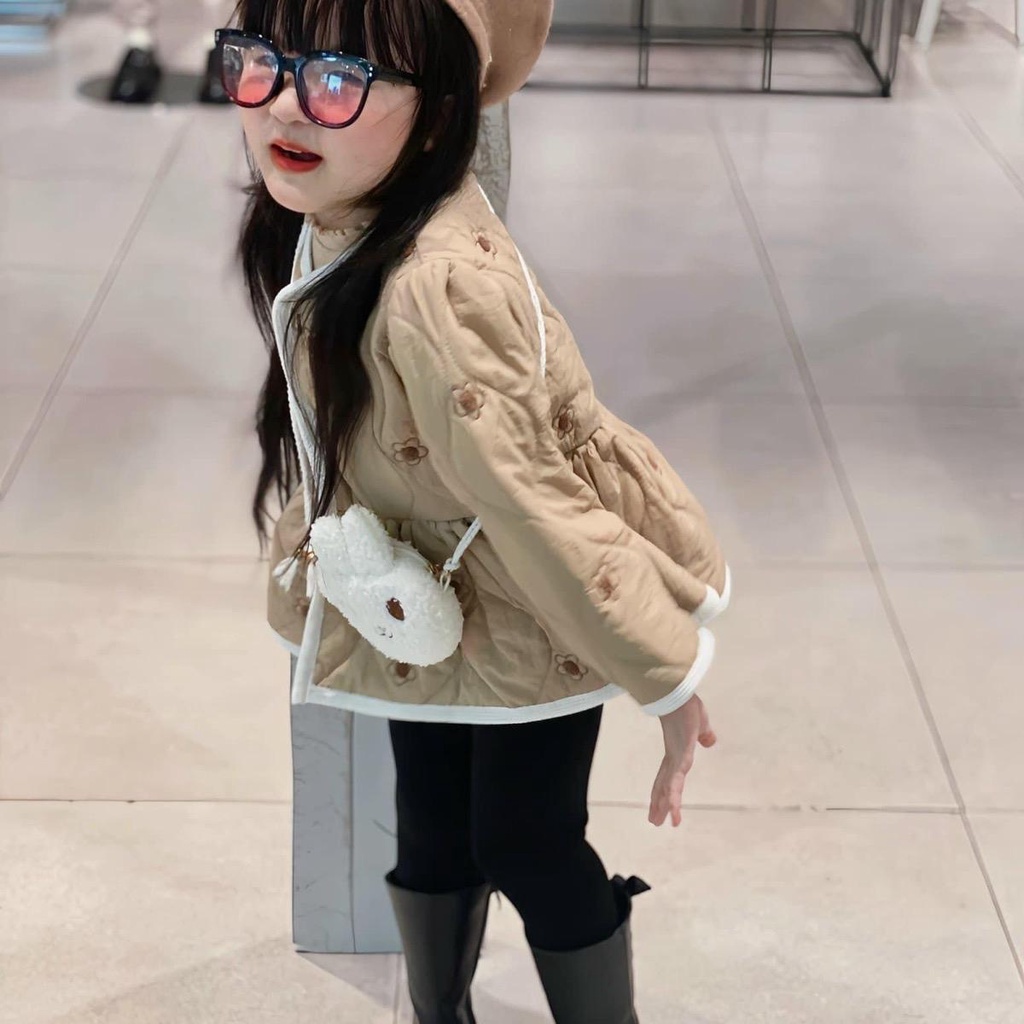 Áo khoác phao nâu hoa thêu nổi