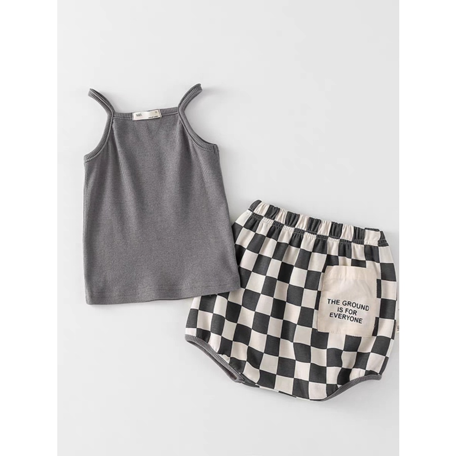 Set Đồ Mùa Hè 2 Món Gồm Áo Trơn Sát Nách + Quần Ngắn In Họa Tiết Caro Cho Bé 1-3 Tuổi