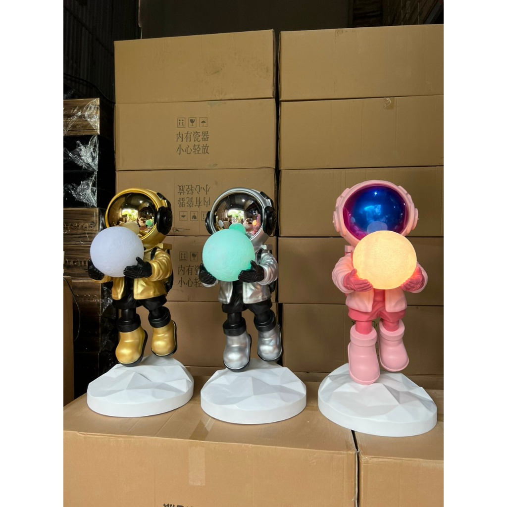 BearBrick-Mô hình,Tượng phi hành gia có loa bluetooth và đèn sạc nhiều màu tặng thêm xe