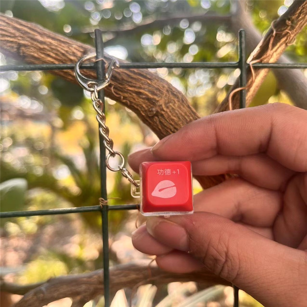 Bằng khen +1 Vòng cổ móc khóa giải nén Muyu Đèn LED Nút bấm đầu ngón tay Bàn phím cơ Nắp phím Mặt dây chuyền Antistress Đồ chơi flash12_vn