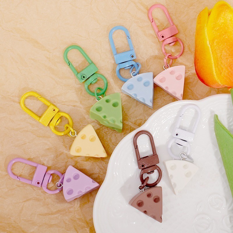 Kawaii Móc Khóa Xe Hơi Túi Xách Hình Bánh Phô Mai Bằng Nhựa resin Màu Kẹo Ngọt Tươi Tắn Dễ Thương