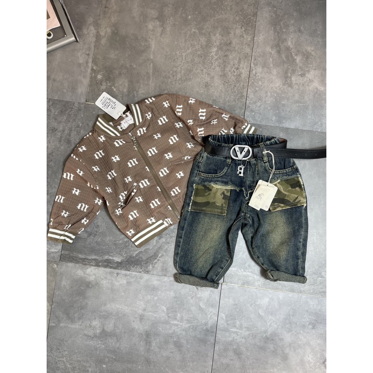 Áo bomber chữ M cho bé QCCC 67005