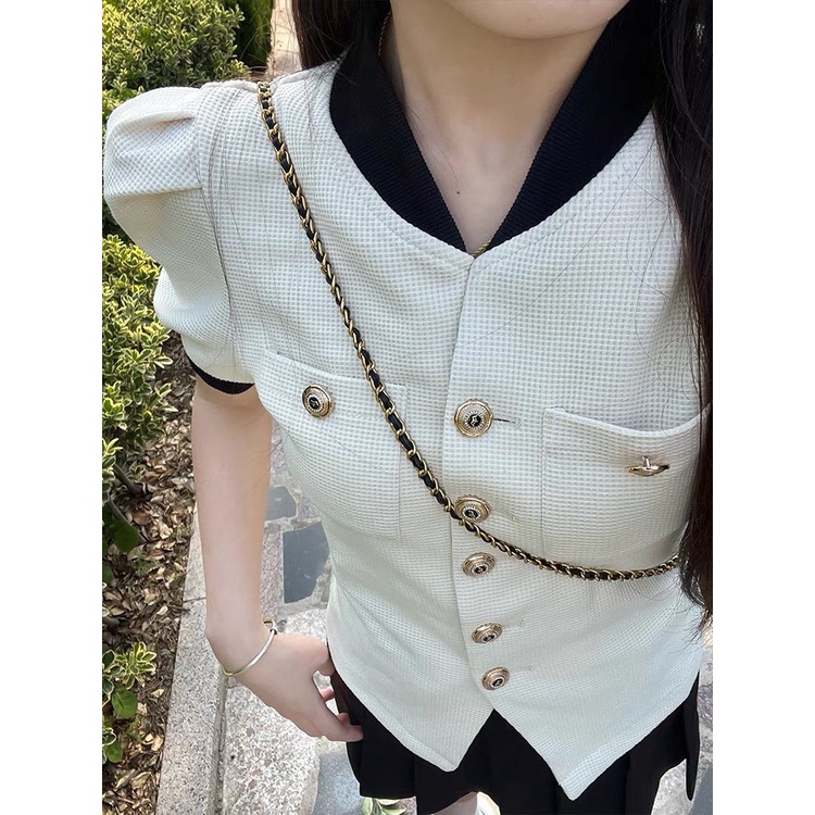 Set dạ nút trắng viền đen +chân váy xếp