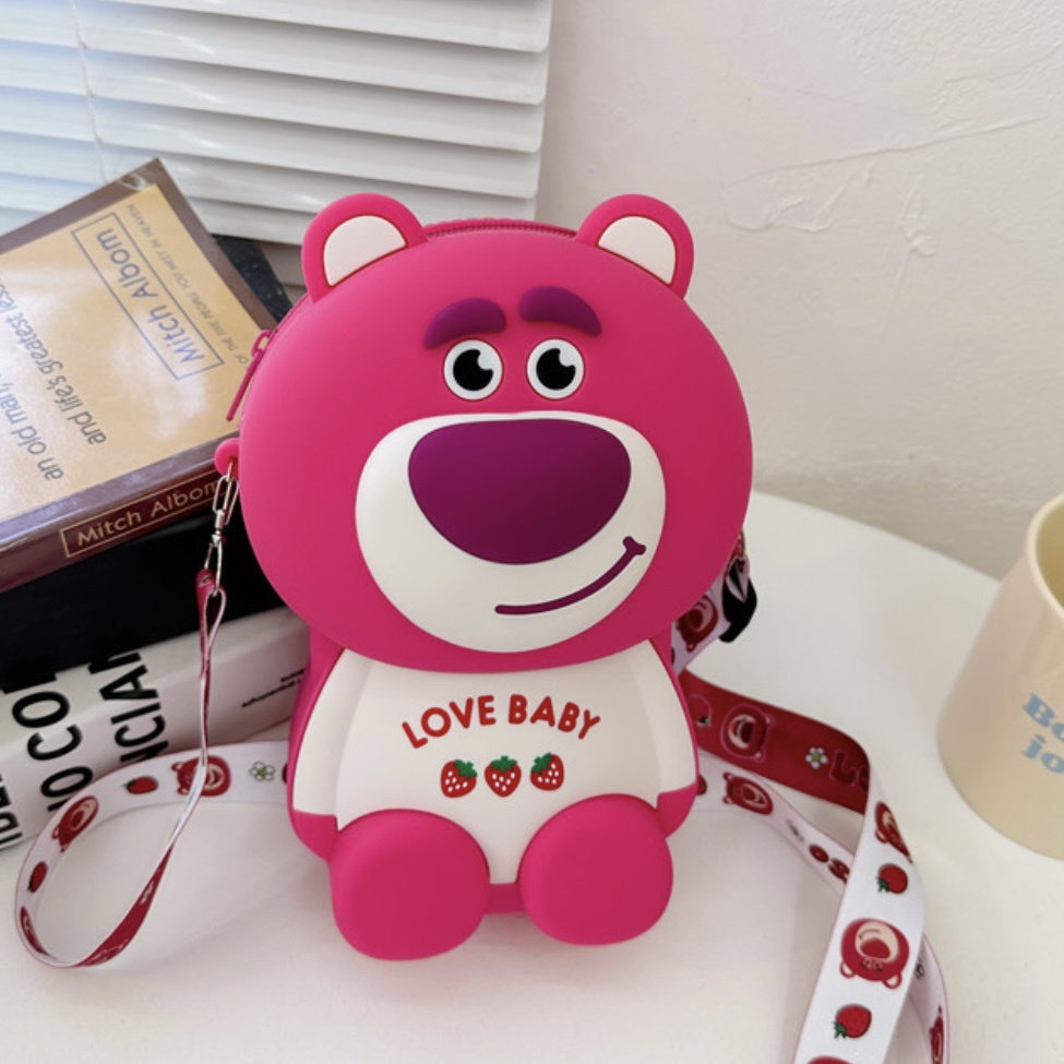 Túi Đeo Chéo Silicon Hình Gấu Dâu Lotso Cực Đáng Yêu 3 Màu