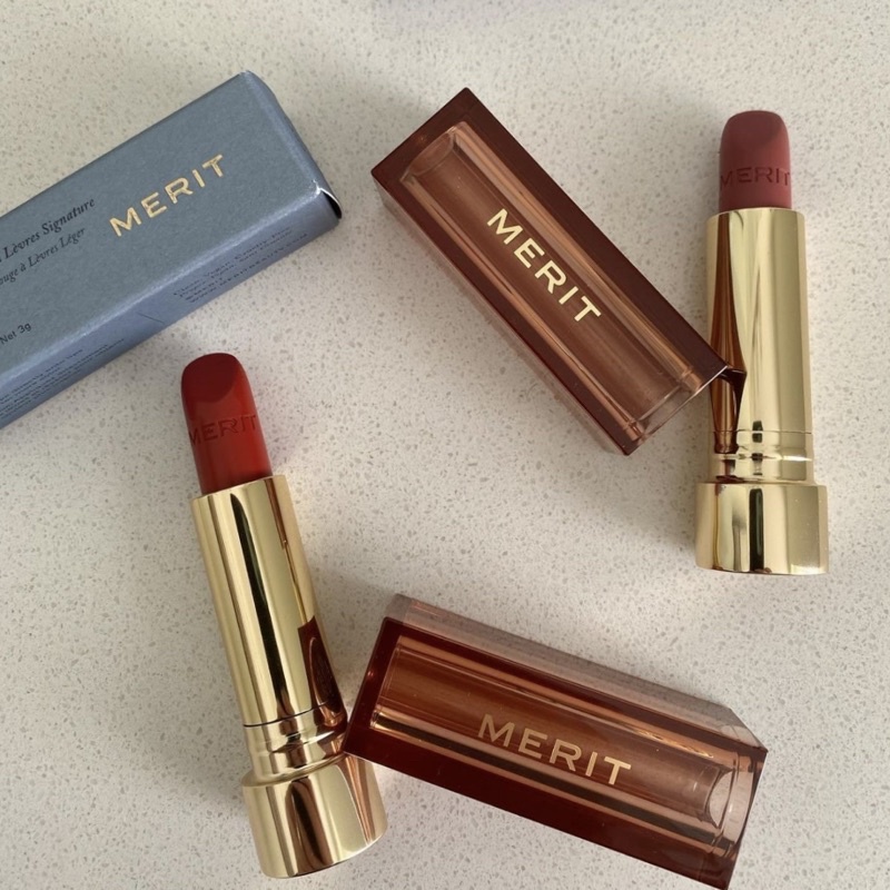 ✨ Son thỏi Merit Signature Lip Lightweight Lipstick - 𝐋𝐚𝐛𝐞𝐥.𝐛𝐞𝐚𝐮𝐭𝐲 ✨