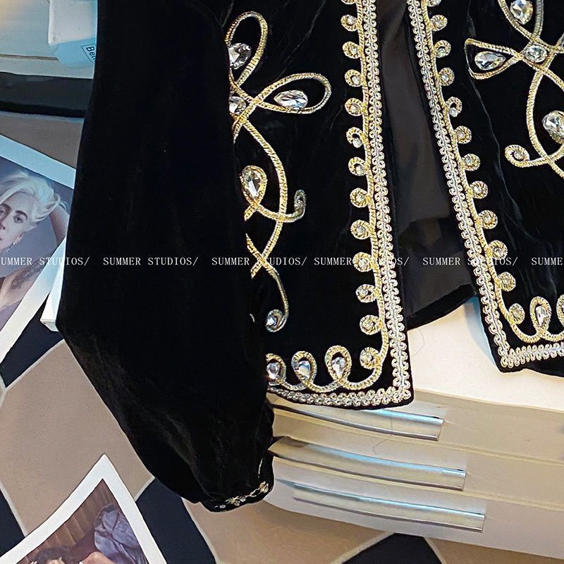 Áo Khoác Màu Đen Phong Cách Châu Âu Thời Trang Cao Cấp Cho Nữ