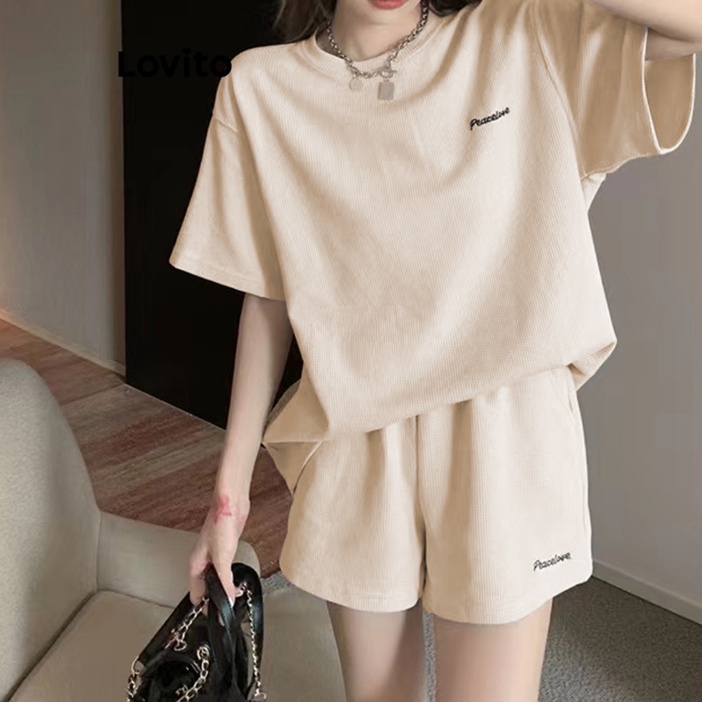 Set quần short Lovito cơ bản họa tiết chữ thường ngày cho nữ LNE20161