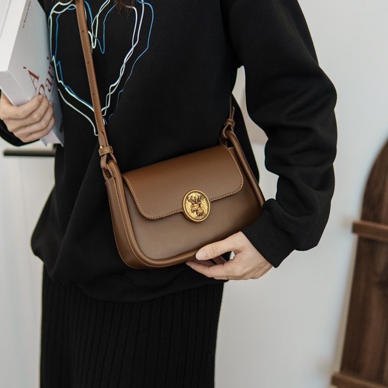 Túi Đeo Vai Mùa Thu Đông Phong Cách Mới 2023 Dễ Phối Đồ Cho Nữ