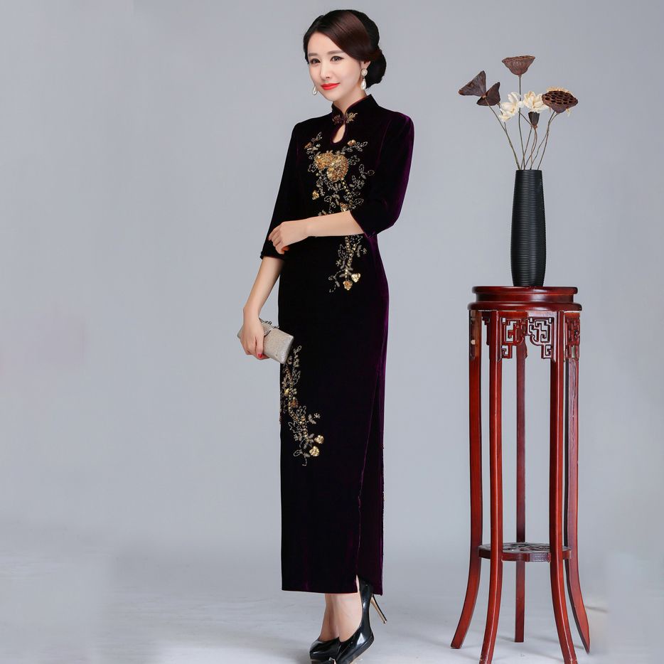 Đầm Sườn Xám Cách Tân Chất Nhung Tay Lửng Thêu Họa Tiết Phong Cách Trung Hoa Thời Trang Xuân Thu Cho Nữ