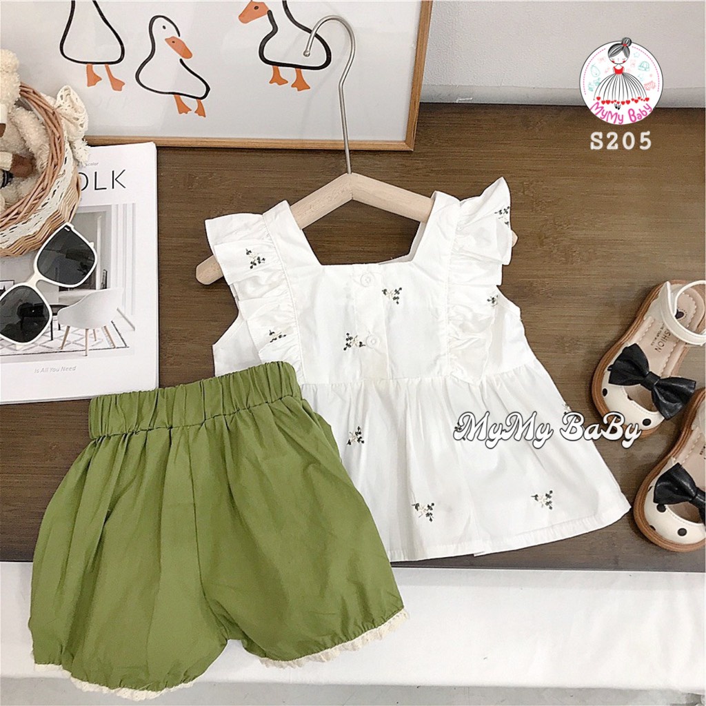 Sét áo trắng họa tiết hoa nhí quần xanh ren kem