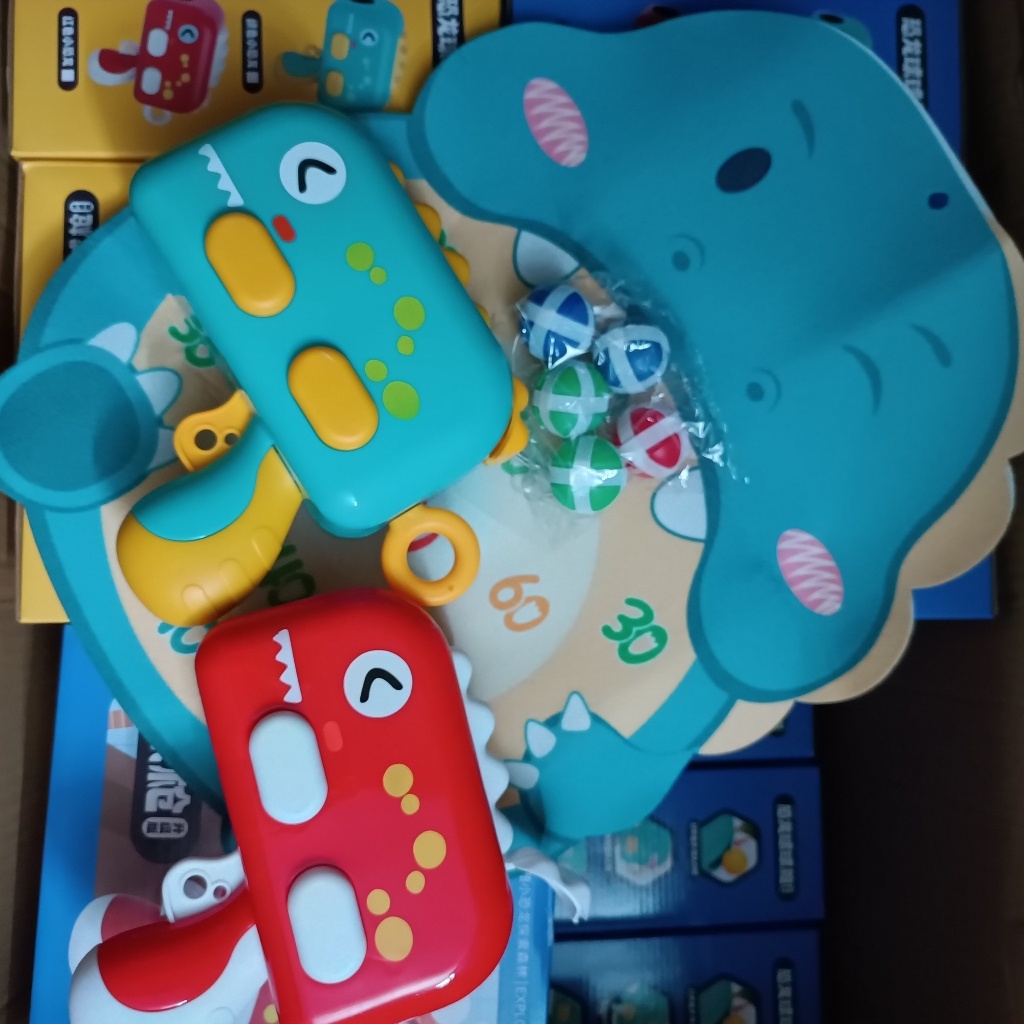 Súng bắn bóng dính, súng bắn bóng hình khủng long, Ném bóng dính cho bé yêu