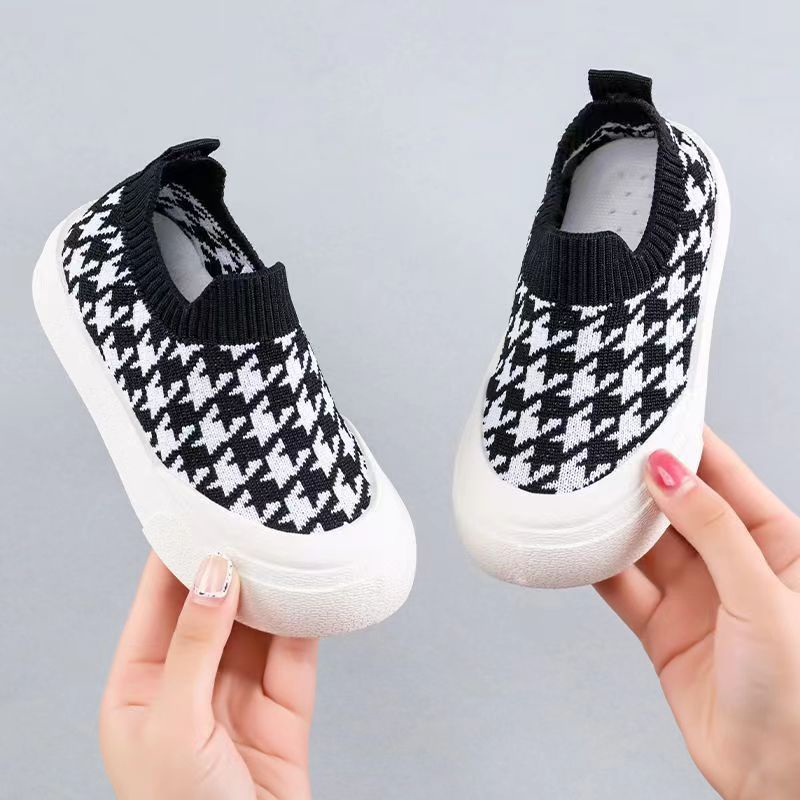 Giày Thể Tho Siêu Nhẹ In Họa Tiết Hoạt Hình Dễ Thương Cho