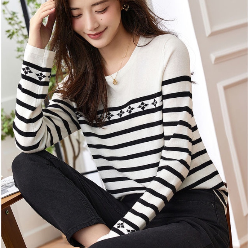 H Áo sweater Cổ Tròn Tay Dài Kẻ Sọc Thời Trang Thu Đông Cho Nữ