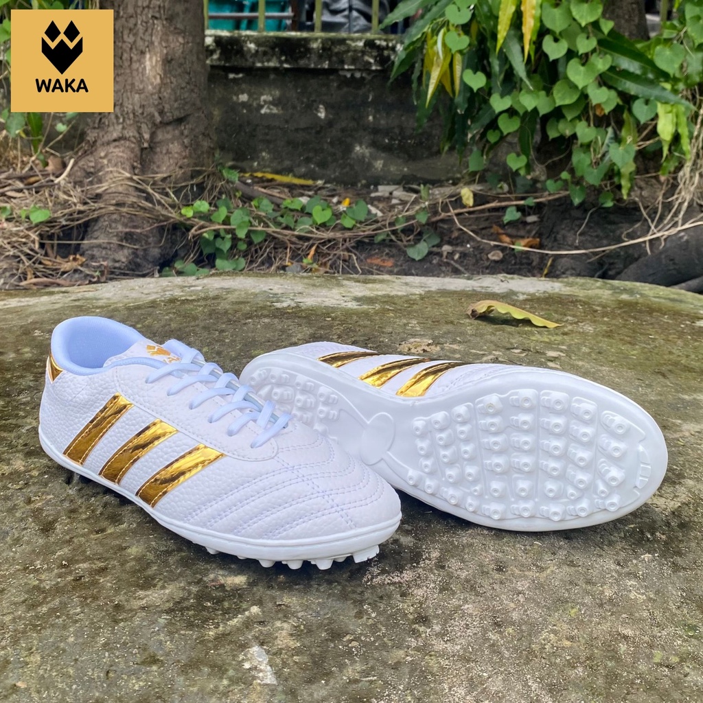Giày đá bóng nam 3 sọc Toni Kroos 11 PRO da nhăn và 3 sọc WAKA đế cao su tại Phủi K&C