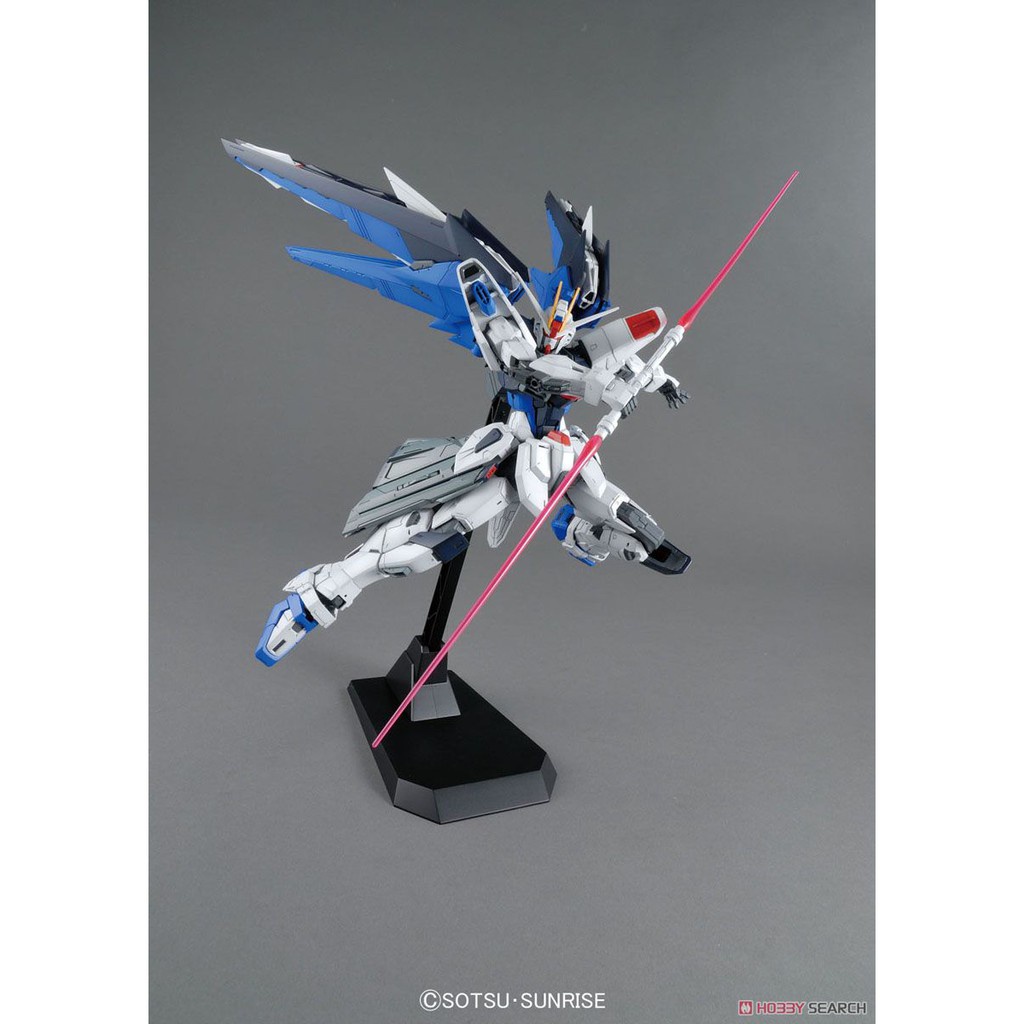Mô Hình Lắp Ráp Gundam MG ZGMF-X10A Freedom 2.0 Tặng ô tô