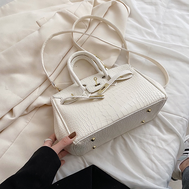 Túi Đeo Chéo Thời Trang 2023 Chất Lượng Cao Cho Nữ