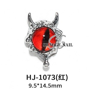 Charm nail cá tính phong cách y2k