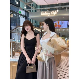 Áo thun gân lạnh cổ phối xích sát nách form body tôn dáng
