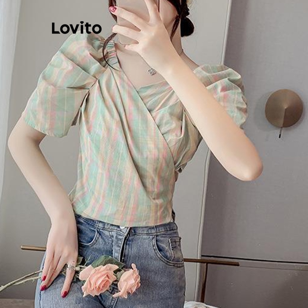 Áo kiểu Lovito tay phồng tôn dáng xếp nếp họa tiết hoa nhí thường ngày cho nữ LNE21276