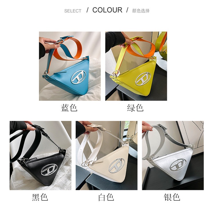 Túi Đeo JASMIN NOIR Chéo Da pu Hình Tam Giác In Chữ Cá Tính Cho Nữ