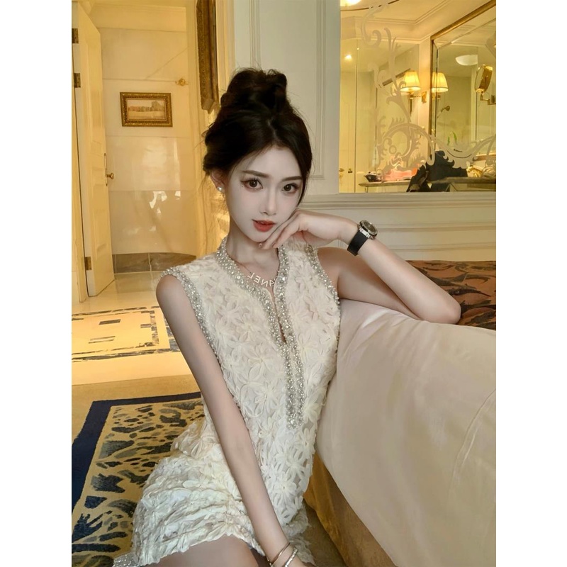 Đầm Chữ a Sát Nách Màu Trắng Đính Ngọc Trai Phong Cách Pháp Thời Trang Cao Cấp Cho Nữ